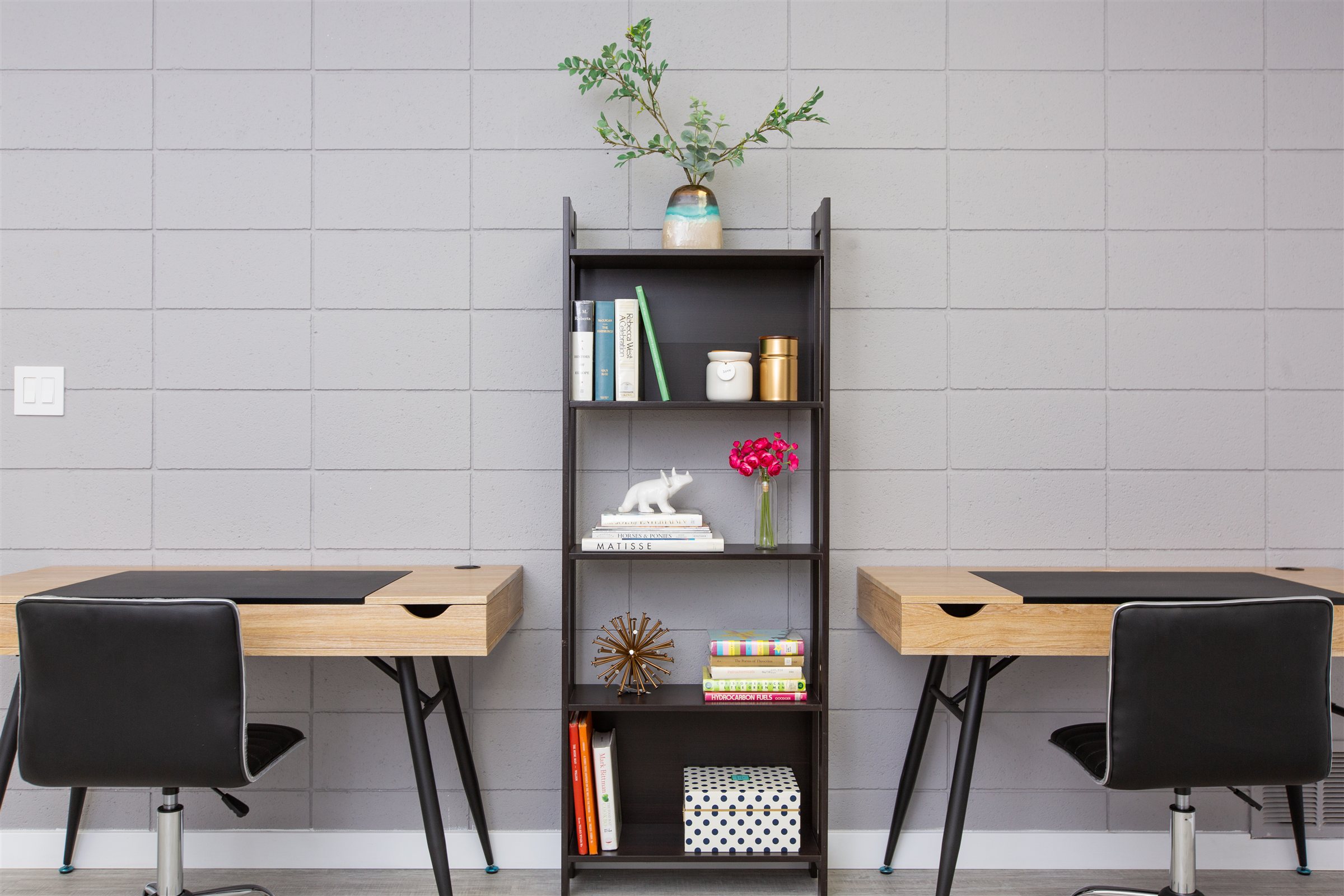 Contact ZworkSpace — view 3